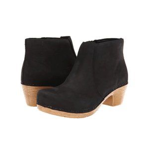 Black Dansko Maria clog boots 37